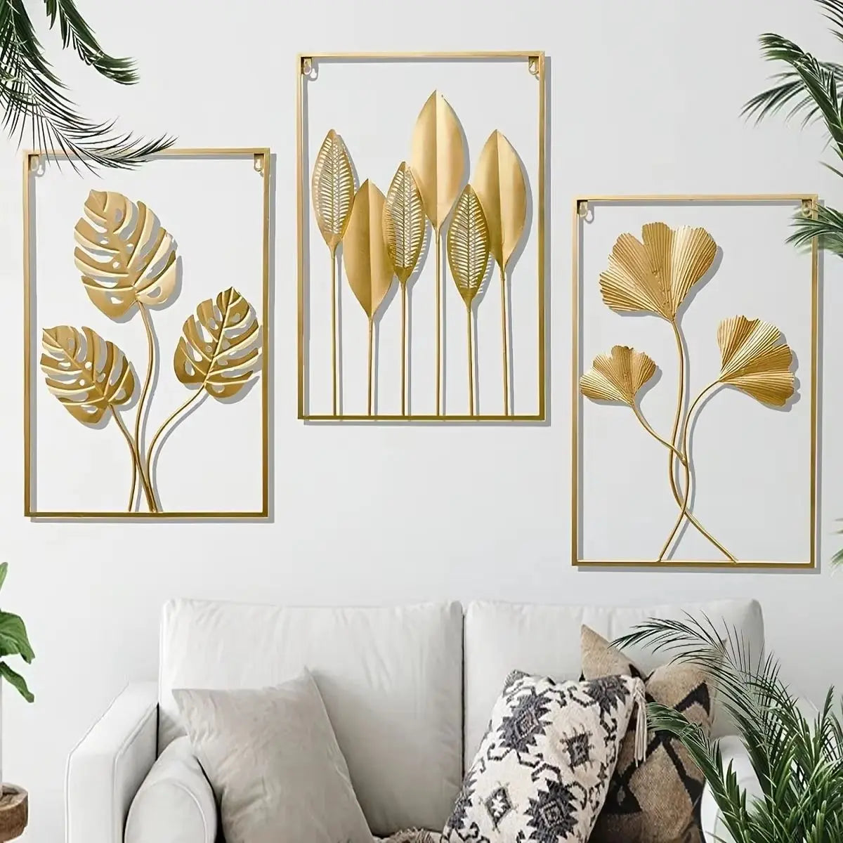 Golden Iron Metal Wall Hanging Luxe Stella